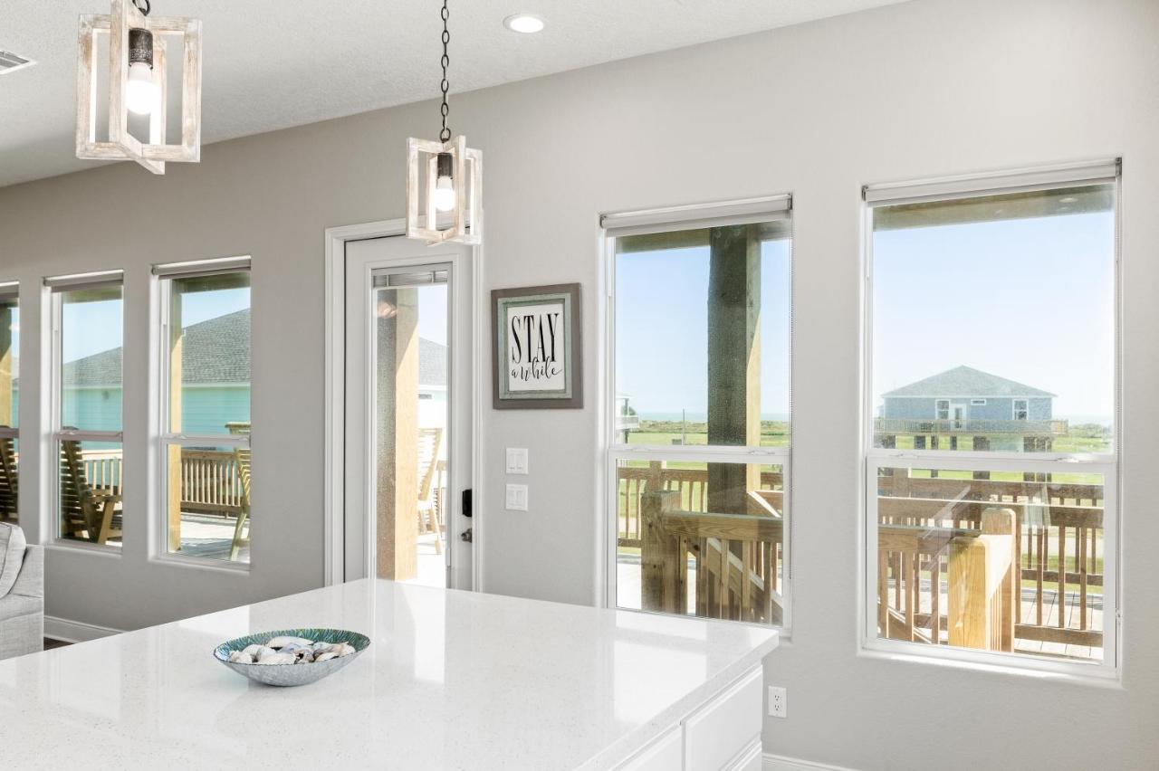 Stylish 4Br Crystal Beach Retreat Walk To Beach Bolivar Peninsula Екстер'єр фото