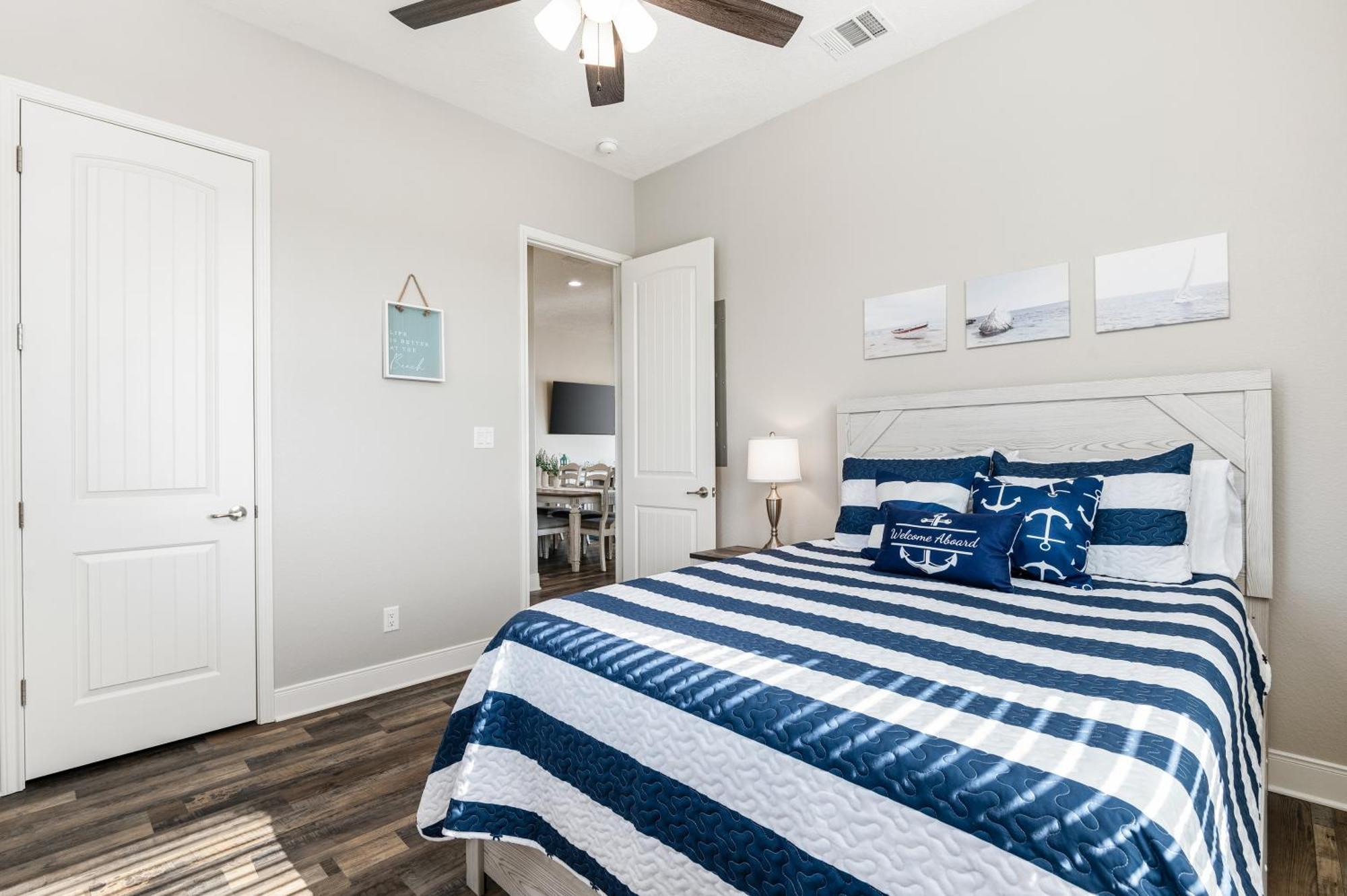 Stylish 4Br Crystal Beach Retreat Walk To Beach Bolivar Peninsula Екстер'єр фото